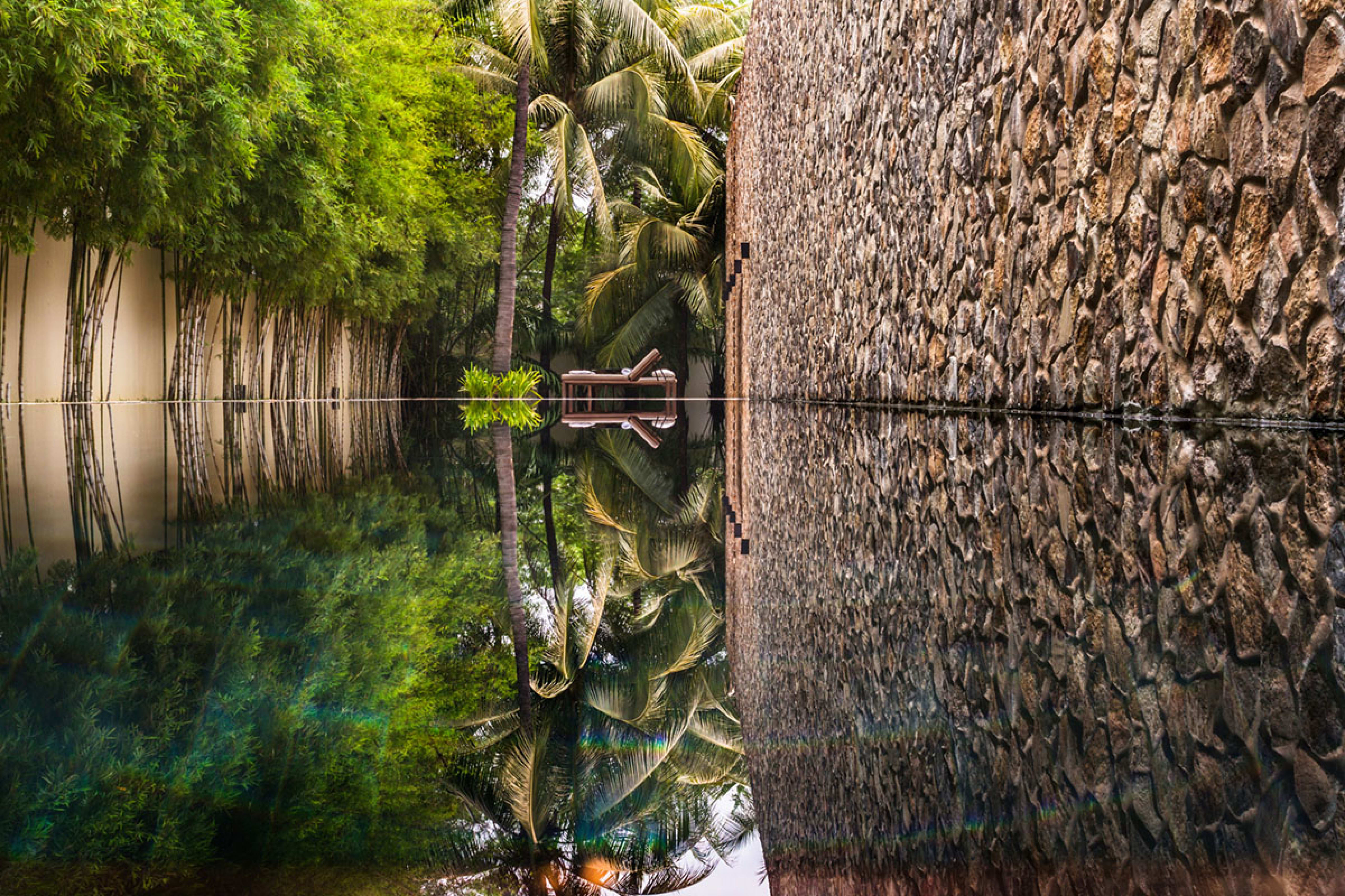 amansara-lap-pool-reflections