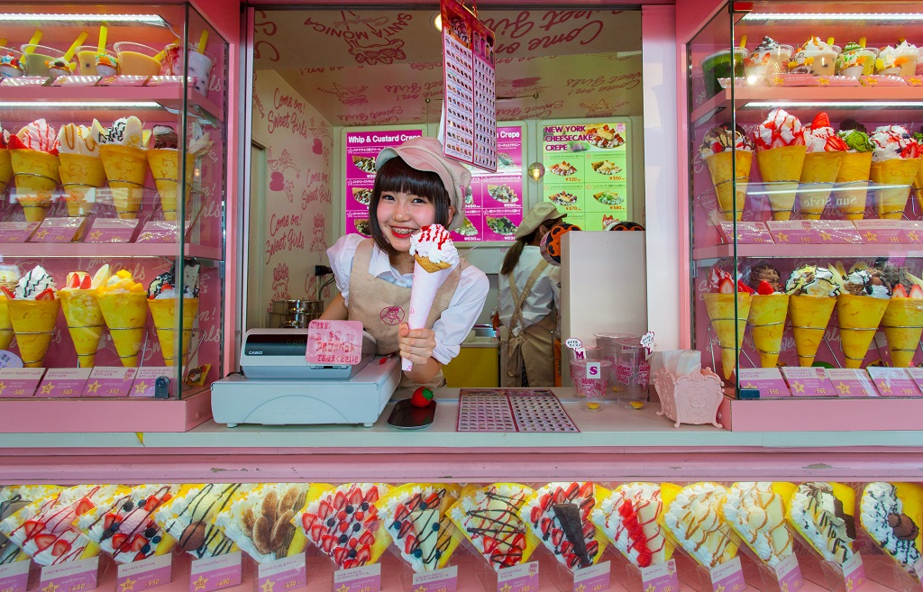 Crape and ice cream vendor at Harajuku