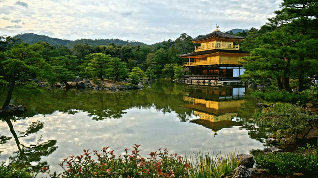 japan-kinkakuji-golden-pavilion