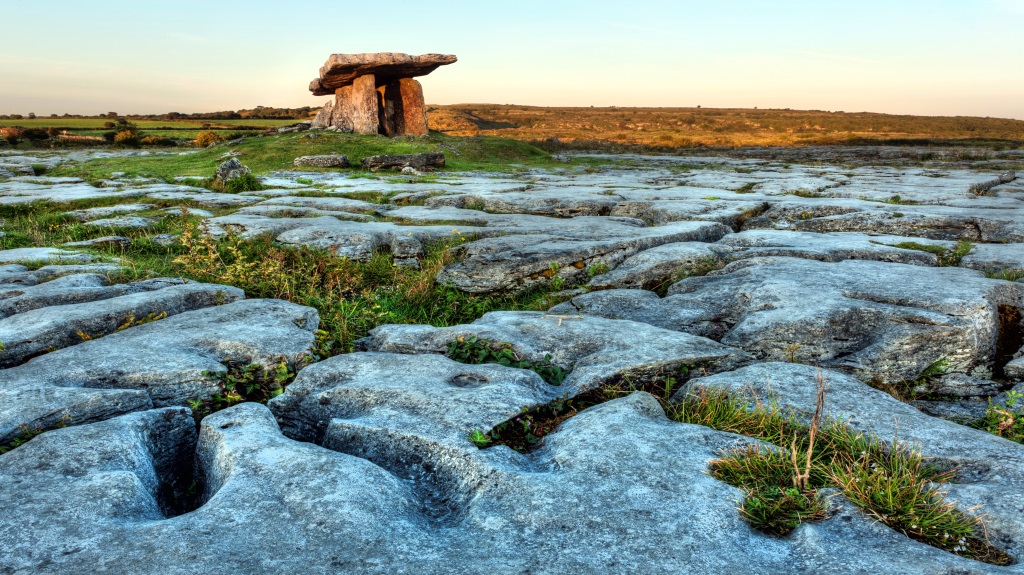 poulnabrone-dolmen-in-co.-clare-ireland.